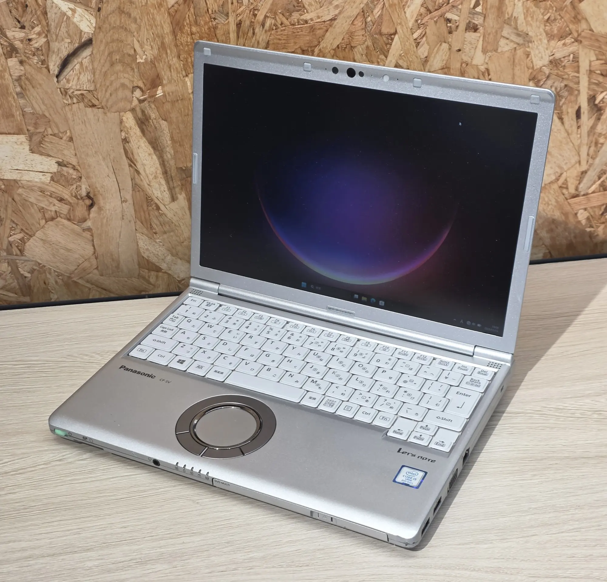 Panasonic Let'snote CF-SV8（第8世代CPU）