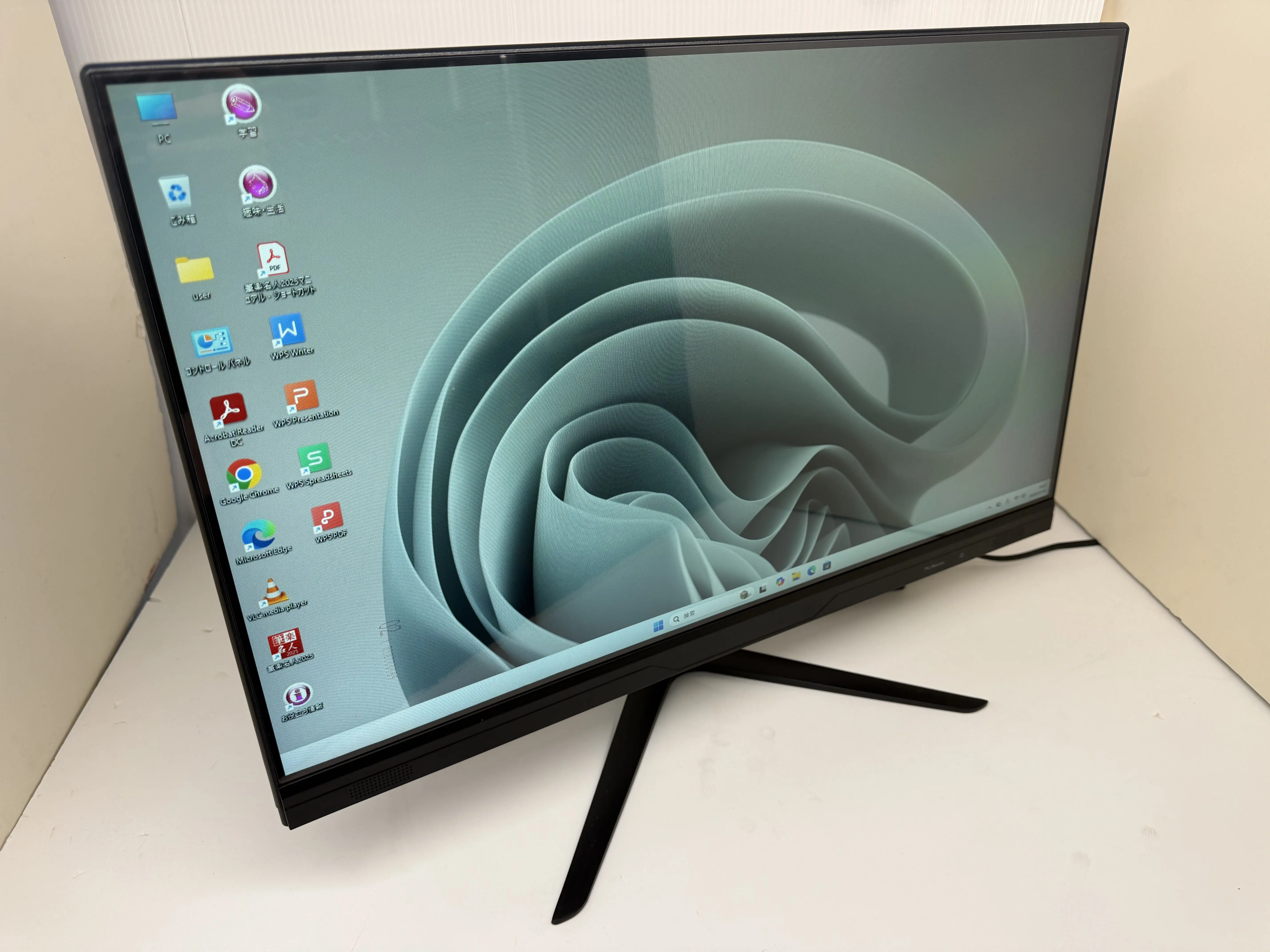 KI-AIO238B-BK（Gemini Lake世代Celeron）