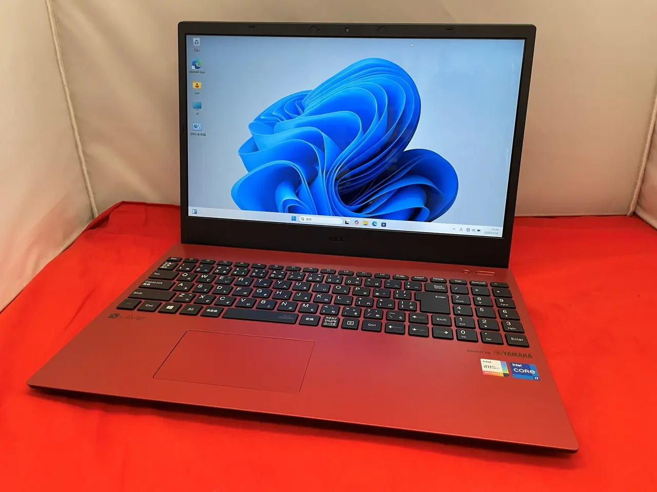 NEC LaVie PC-N1575BAR （第11世代CPU）