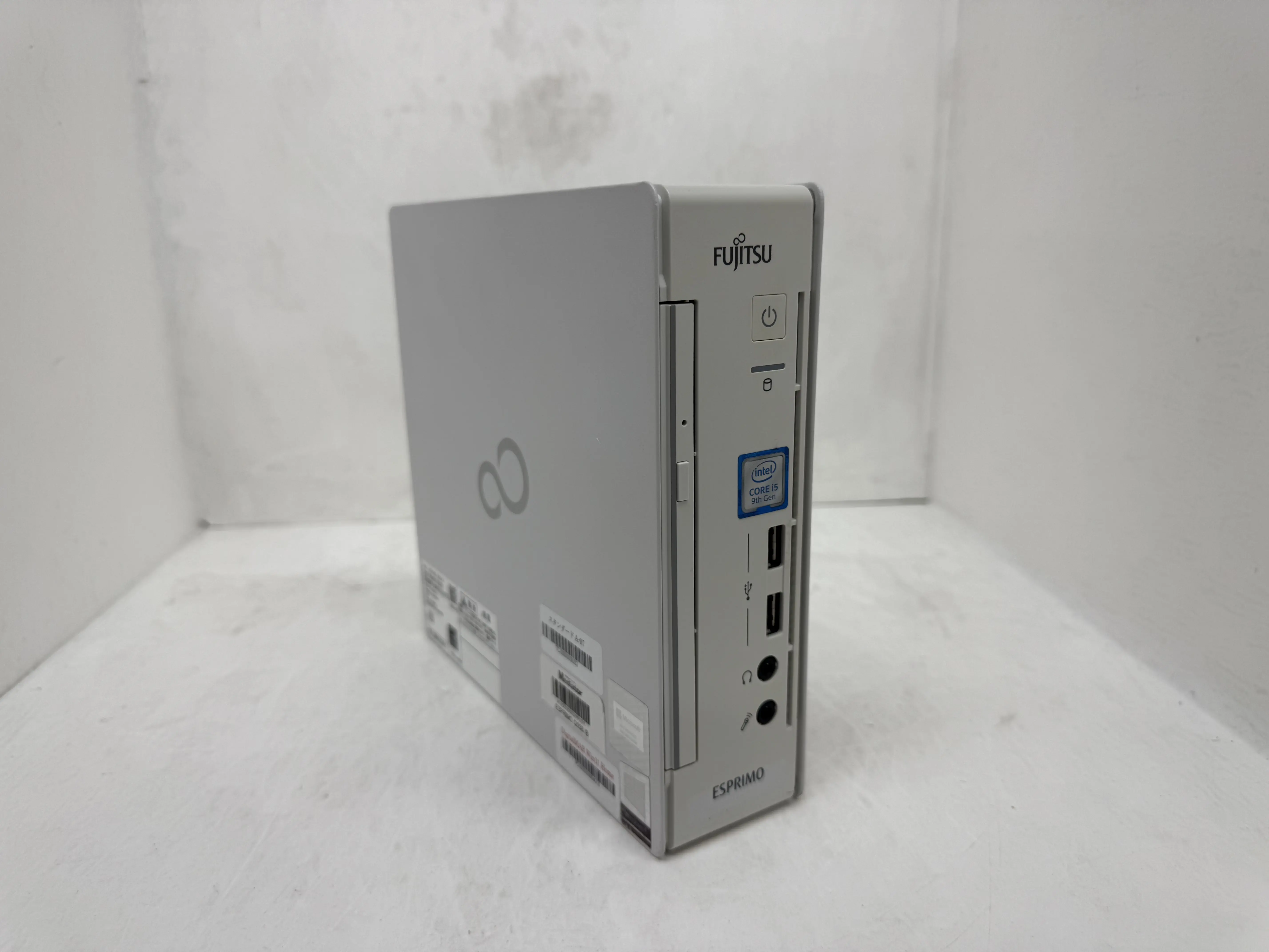 FUJITSU ESPRIMO Q558/B（第9世代Corei5）