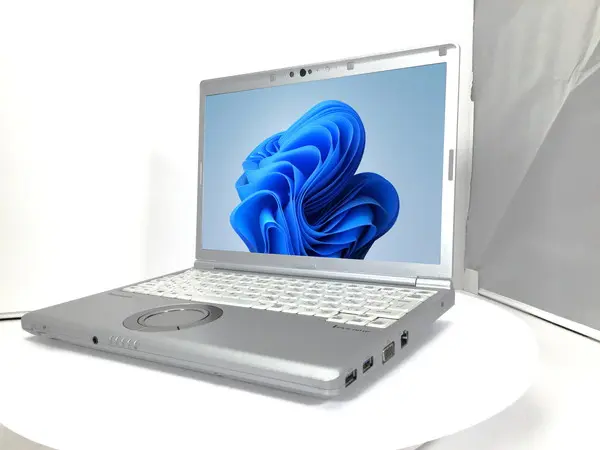 Panasonic Let's note CF-SV1（第11世代CPU）