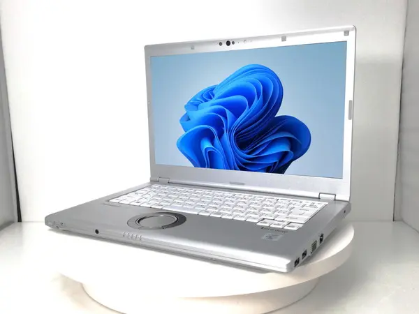 Panasonic Let's note CF-LV9（第10世代CPU）
