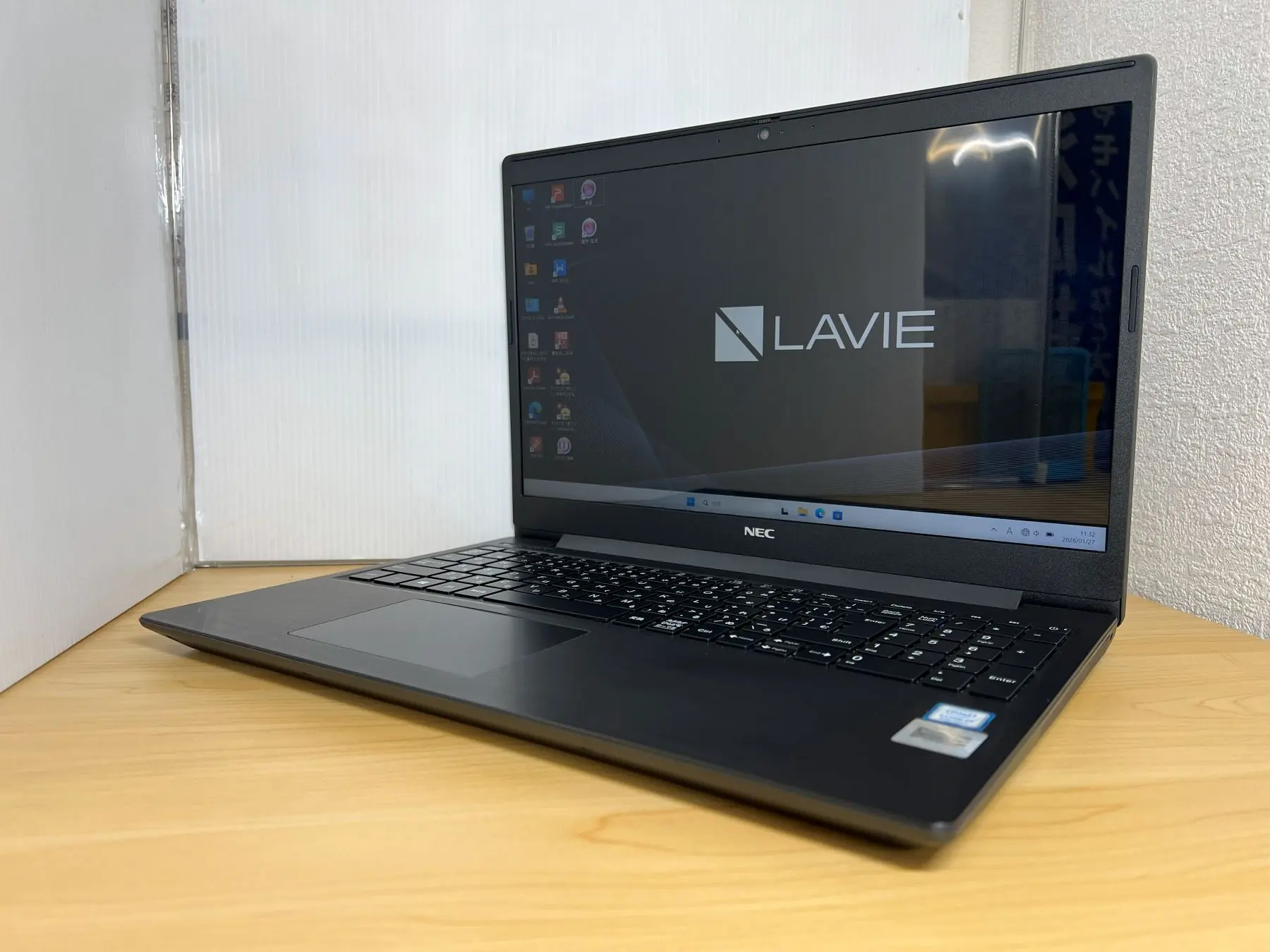 NEC LAVIE NS700/NAB