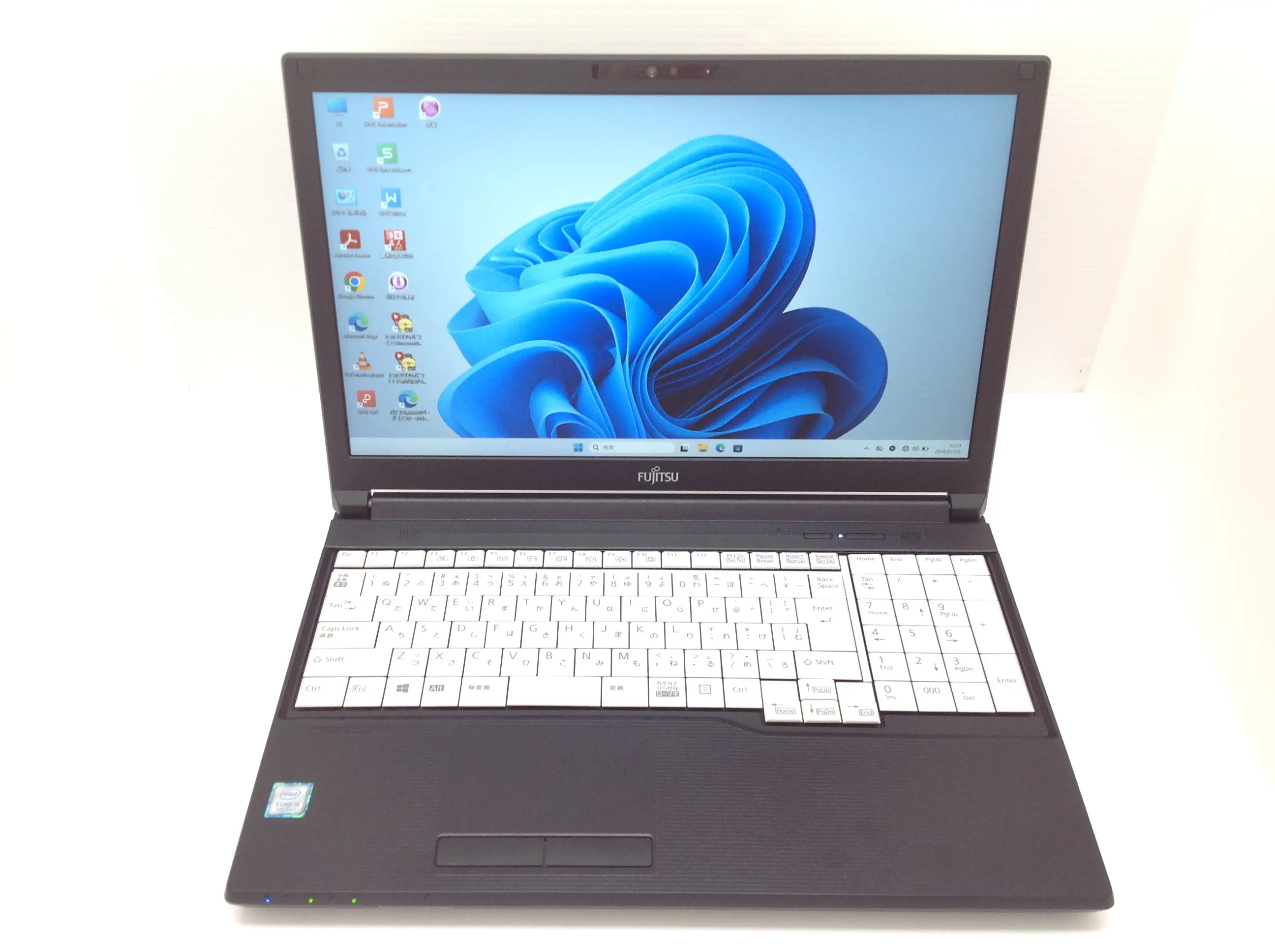 富士通 LIFEBOOK A579/B Win11Pro・SSD・Webカメラありモデル