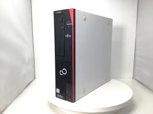 富士通 ESPRIMO D588/T（第8世代CPU）