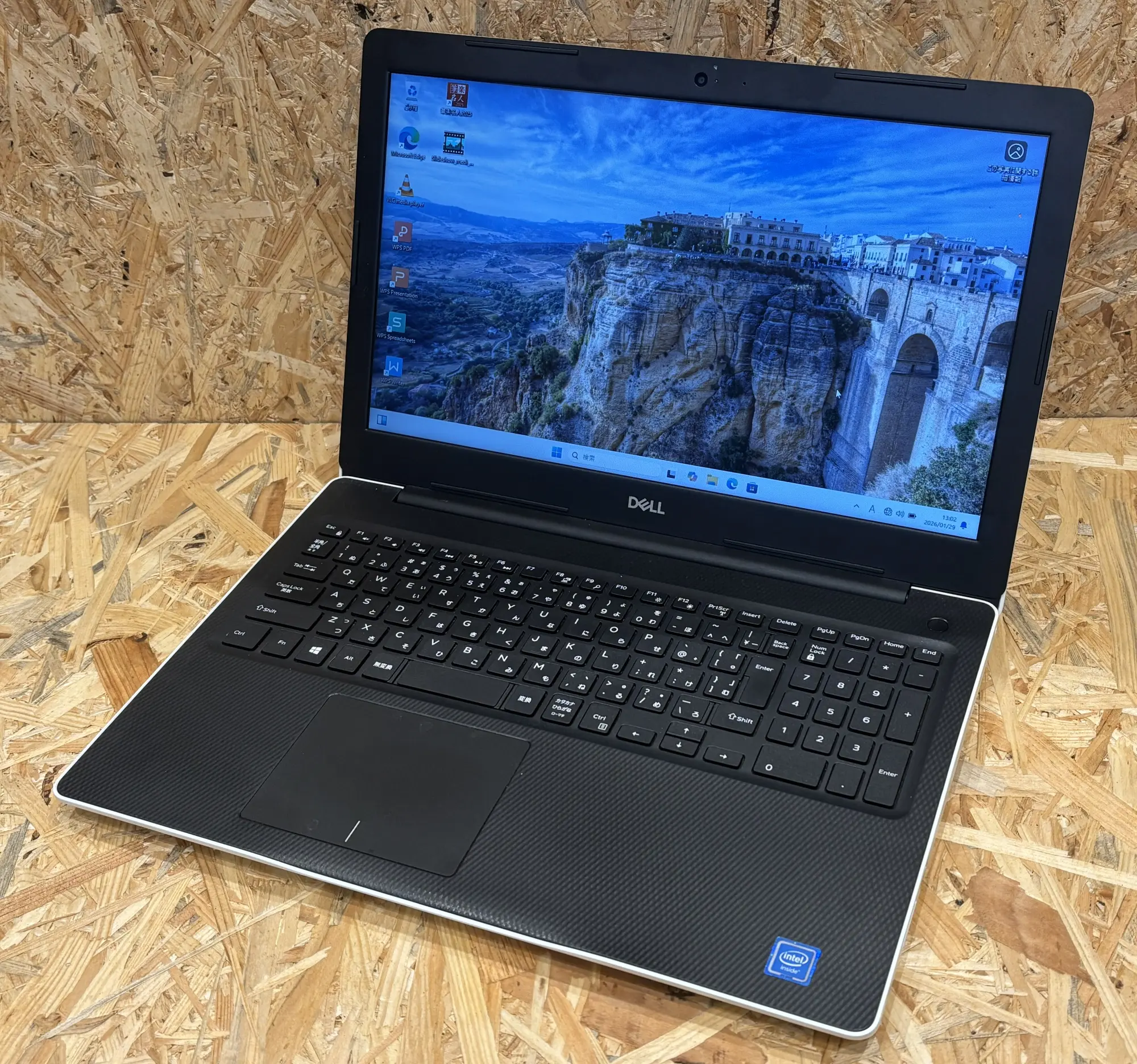 DELL Latitude 3580（第8世代CPU）