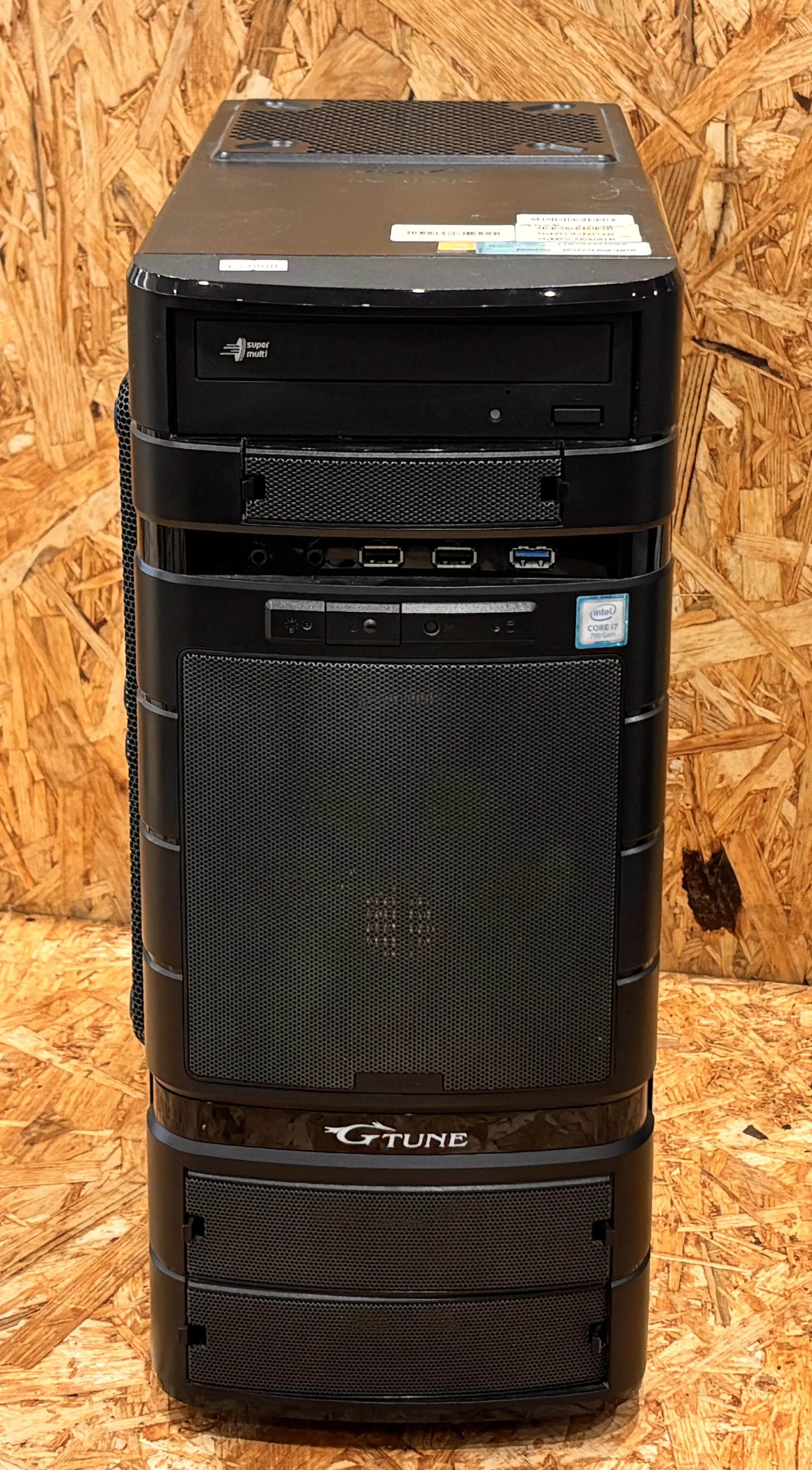 mousecomputer NEXTGEAR-MICRO im570GA8-SMM（第7世代CPU）