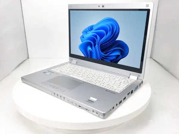 Panasonic Let'snote CF-MX5（第6世代CPU）