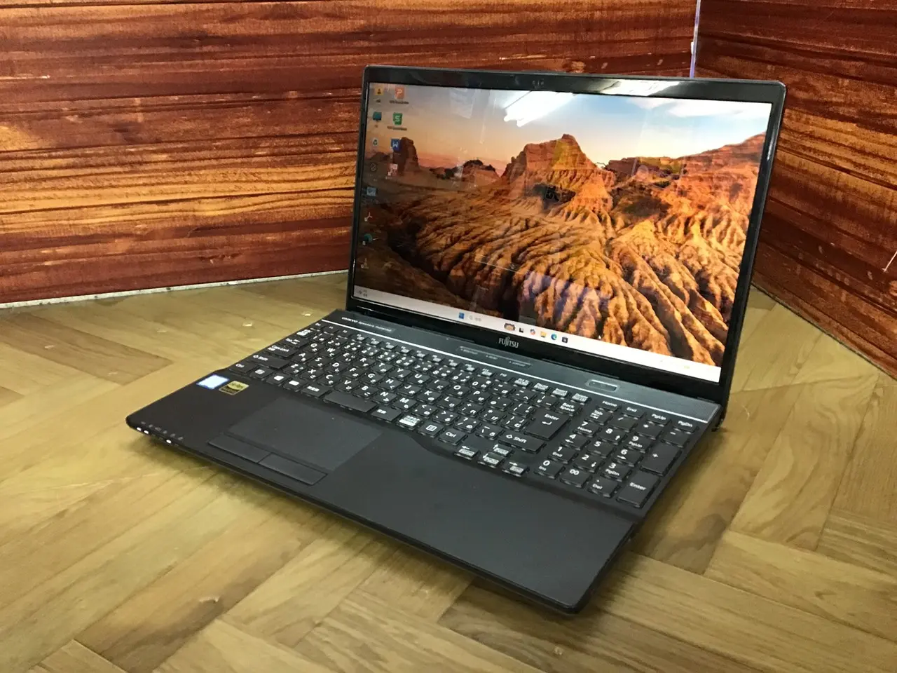 富士通 LIFEBOOK AH53/B3