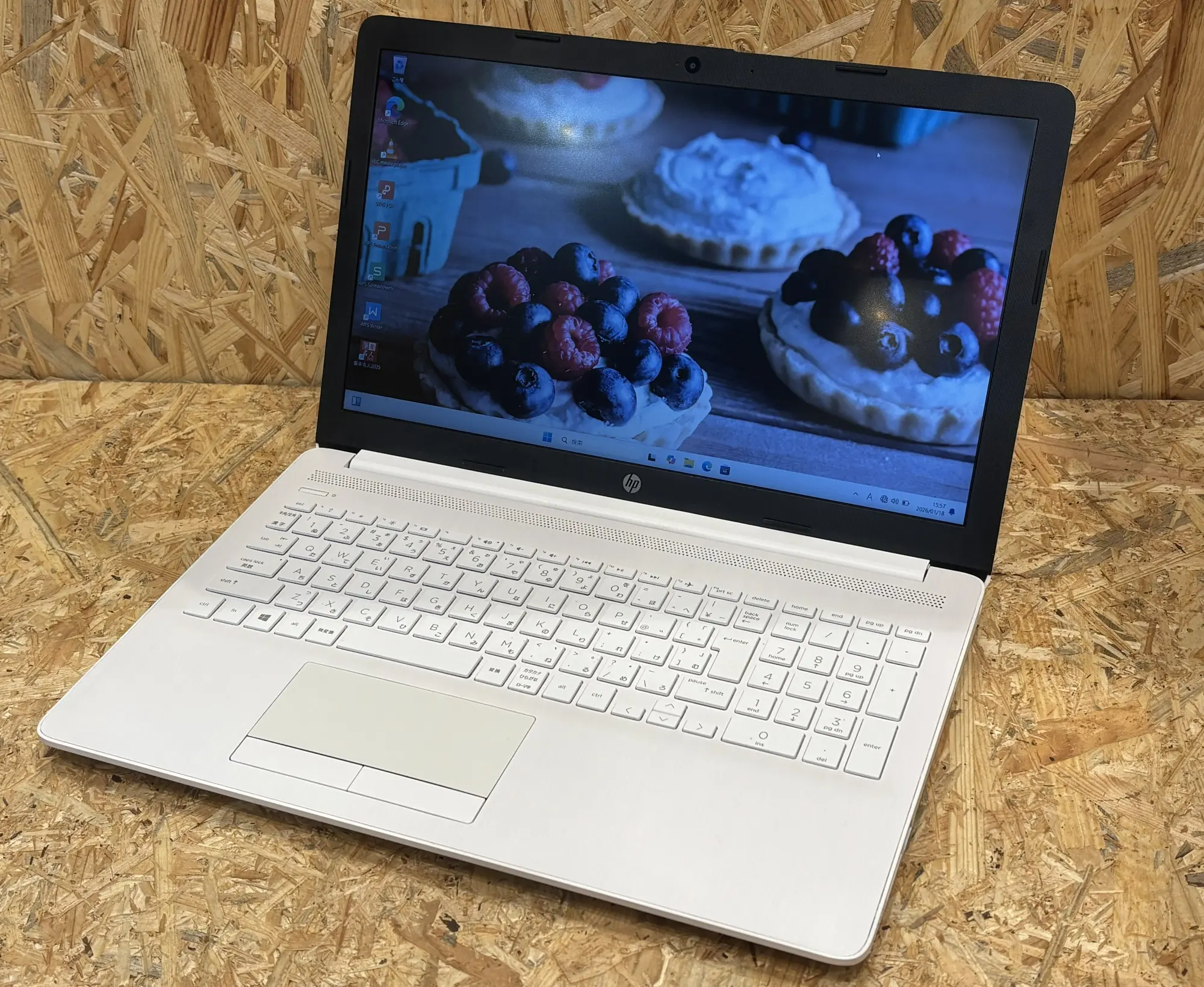 HP laptop 15-db0221AU (第7世代CPU)
