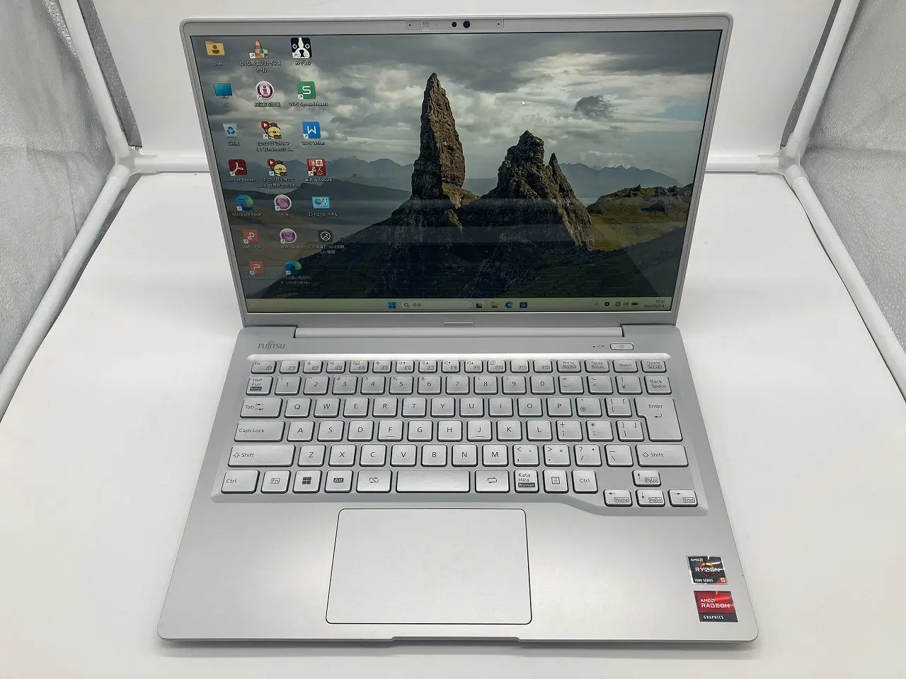 富士通 LIFEBOOK MH55/J1