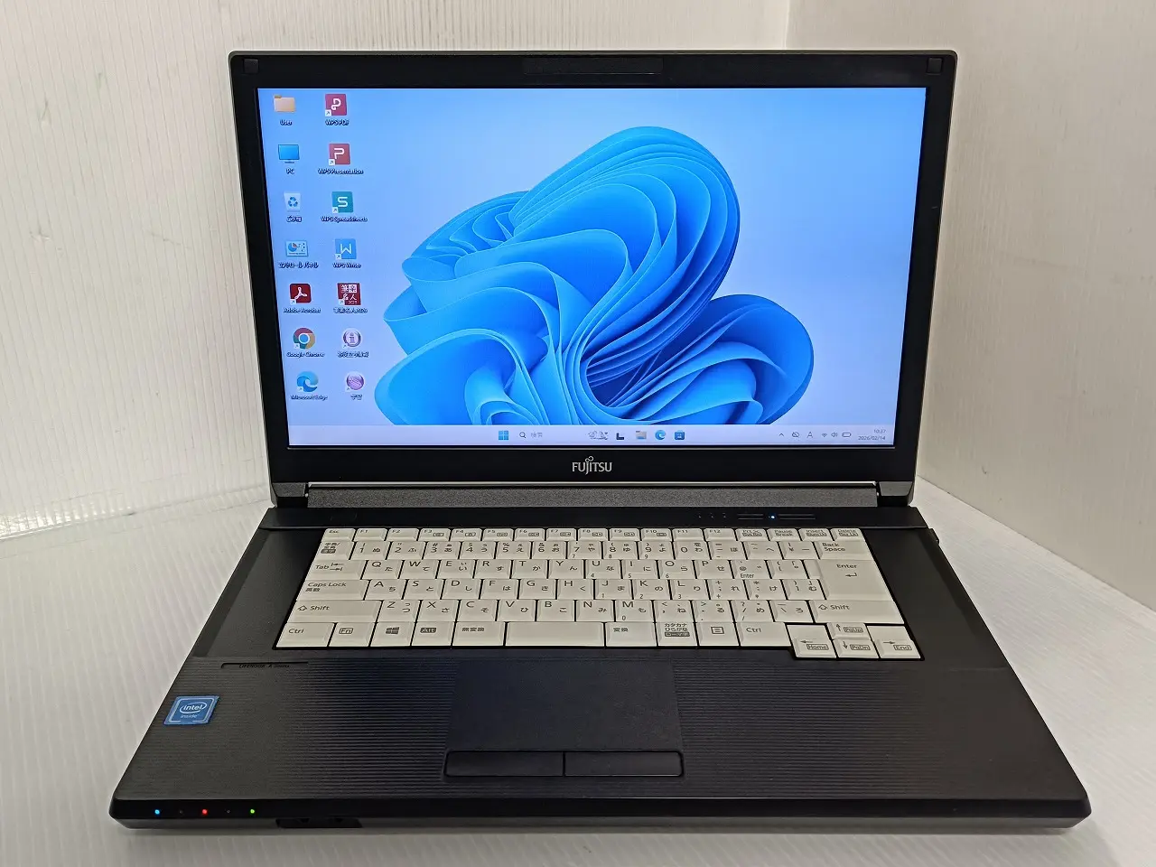 富士通 LIFEBOOK A579/B (第8世代CPU・ﾒﾓﾘ8GB・SSD256GB)