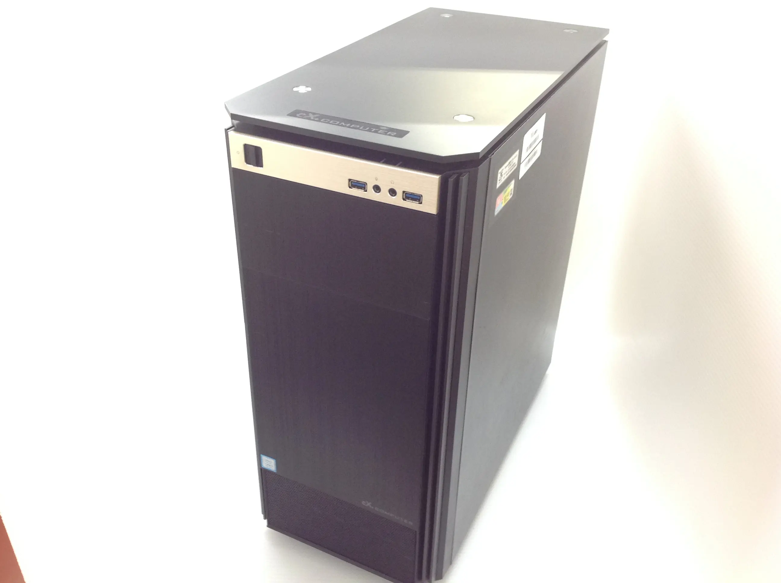 TSUKUMO eX.Computer QA7J-E190/ZT2 (第9世代CPU) Quadro P2200モデル