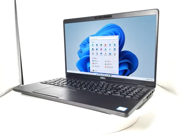 DELL Latitude 5500（第8世代CPU）