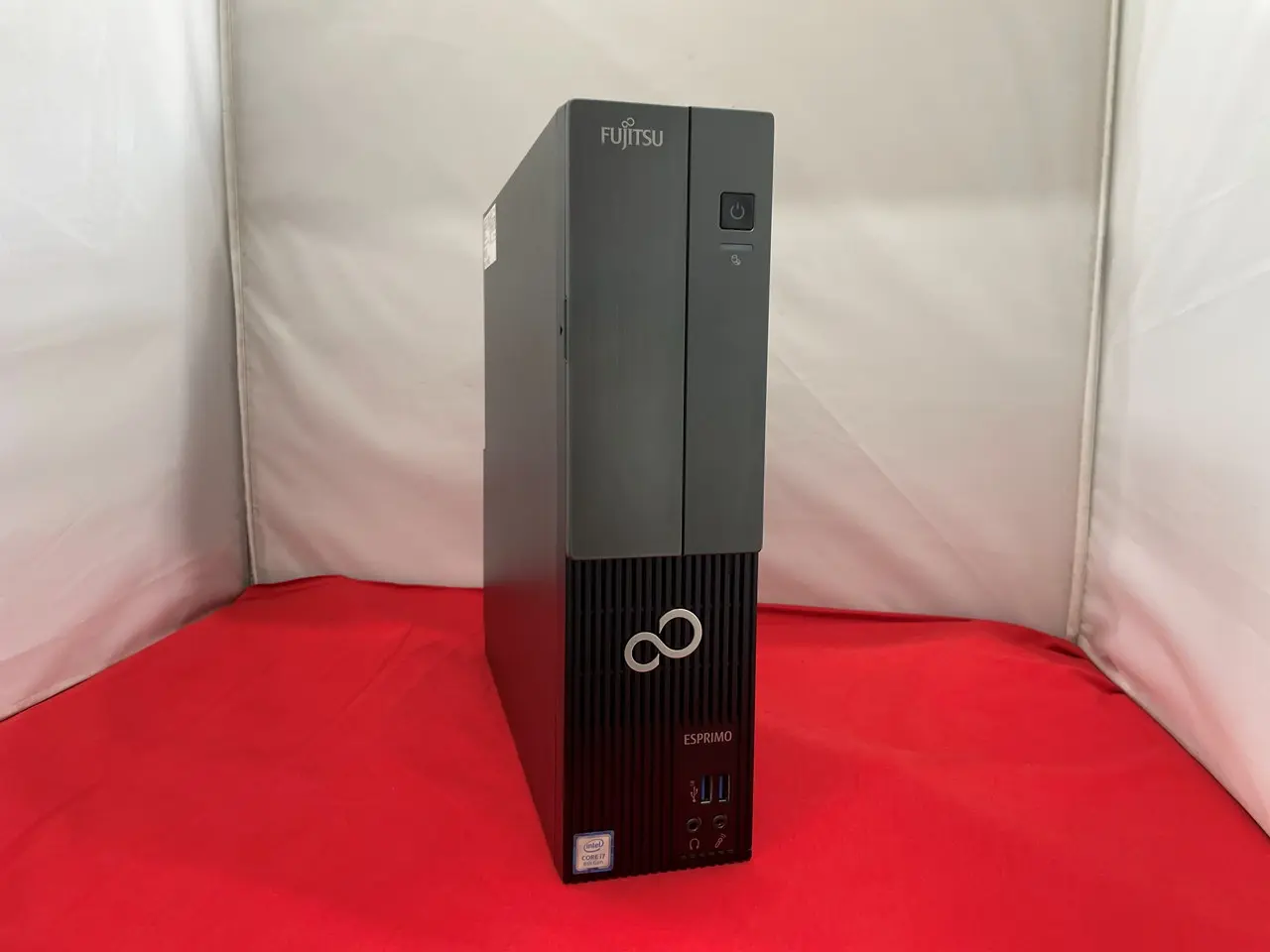 富士通 ESPRIMO WD2/C2 (第8世代CPU)