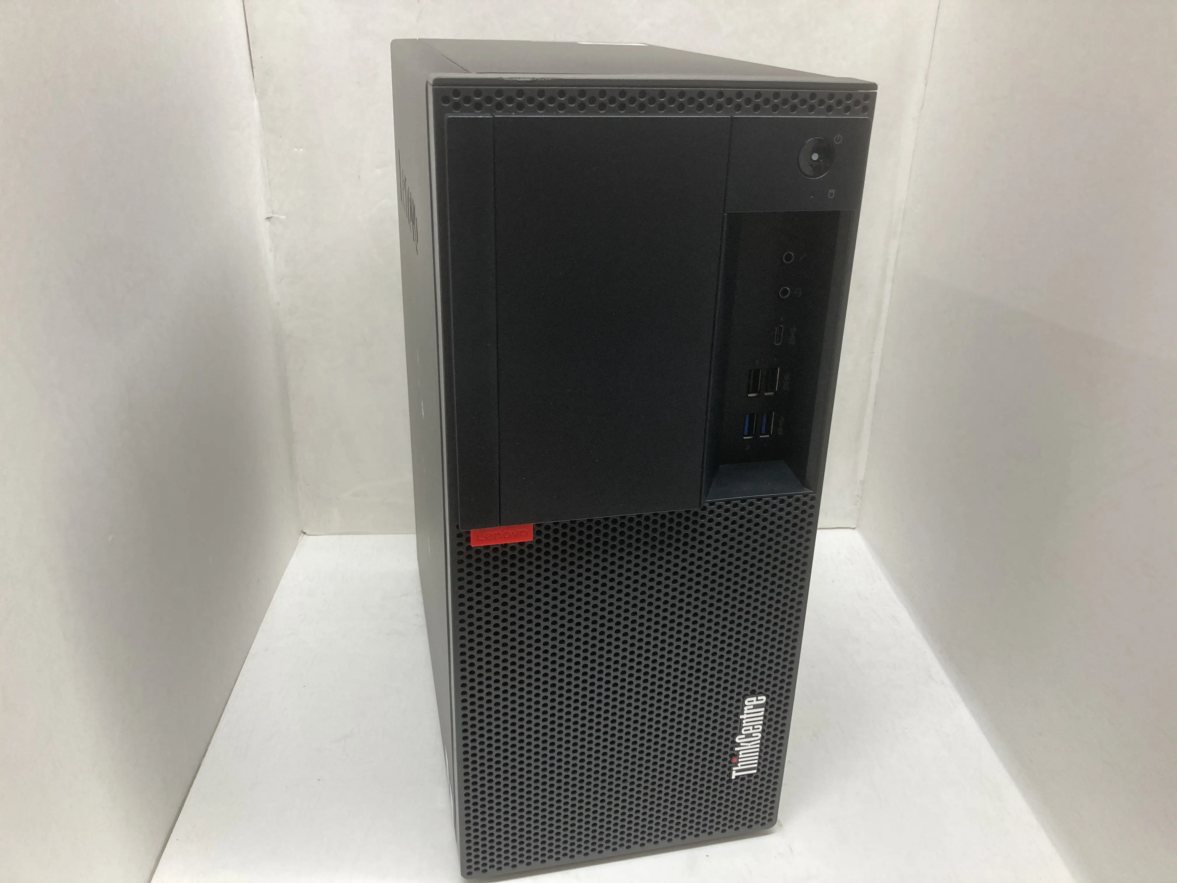 Lenovo ThinkCentre M920t(第8世代Corei7）