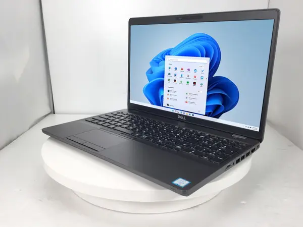 DELL Latitude 5500（第8世代CPU）