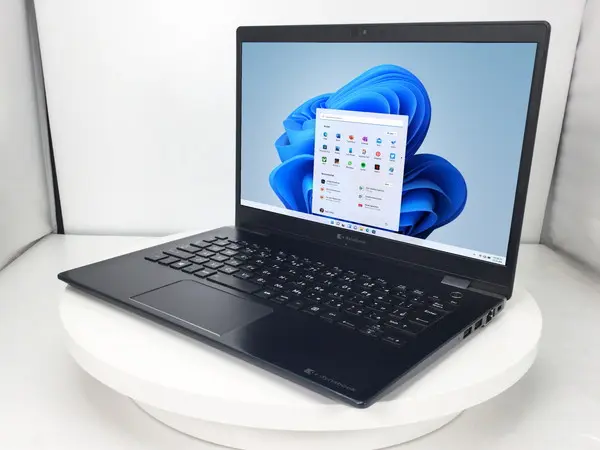 東芝 dynabook G83/FP（第10世代CPU）