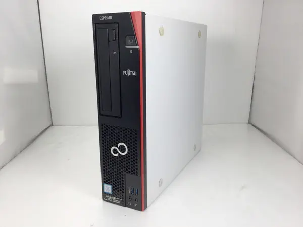 富士通 ESPRIMO D588/T（第8世代CPU）
