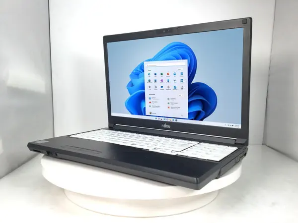 富士通 LIFEBOOK A748/S（第8世代CPU）