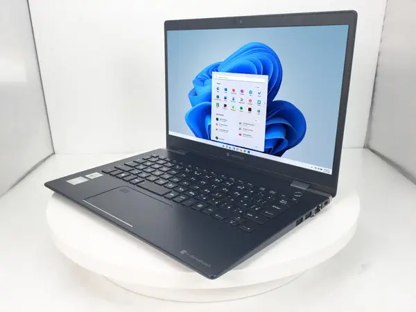 東芝 dynabook G83/FP（第10世代CPU）