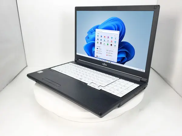 富士通 LIFEBOOK A5510/D （第10世代CPU）