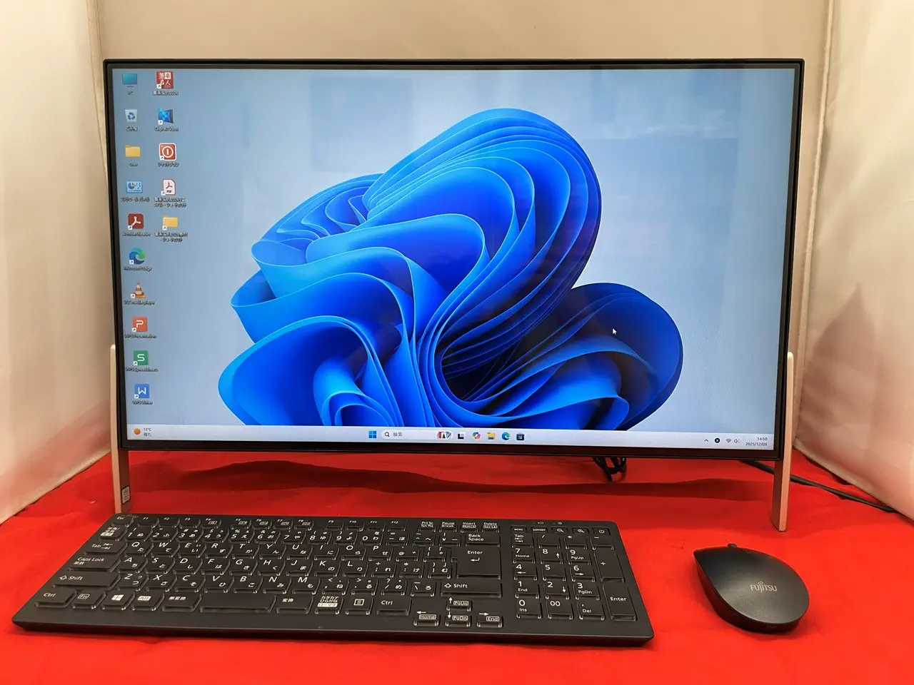 富士通 ESPRIMO FH77/D3 (Core i7 9750H 2.6GHz/8GB/SSD:256GB+HDD1TB