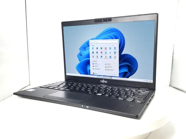 富士通 LIFEBOOK U9310/E（第10世代CPU）