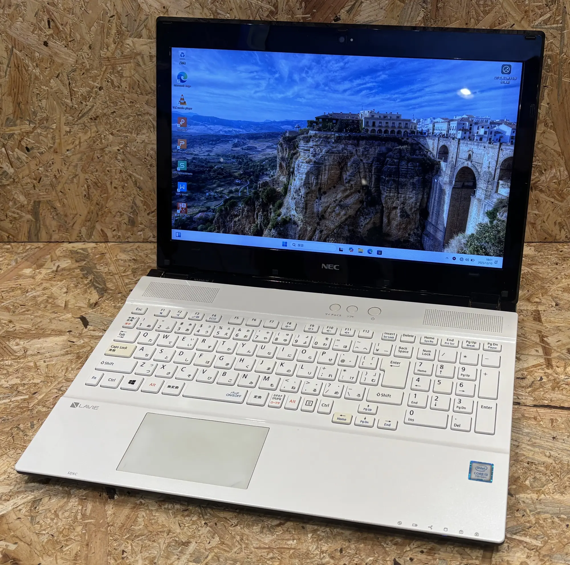 NEC LAVIE NS350/HAW（第7世代）