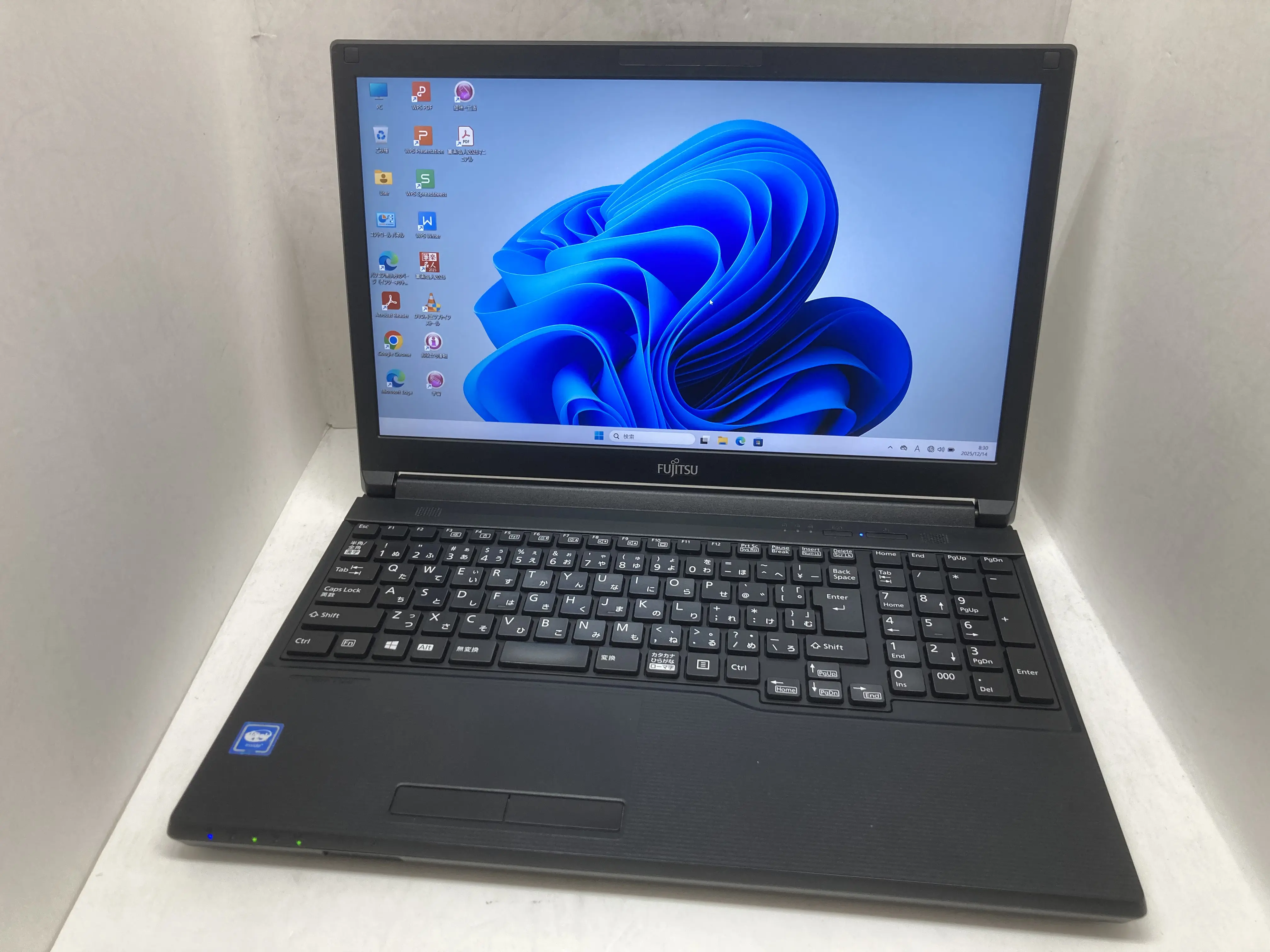 FUJITSU LIFEBOOK A579/B（第8世代Celeron）