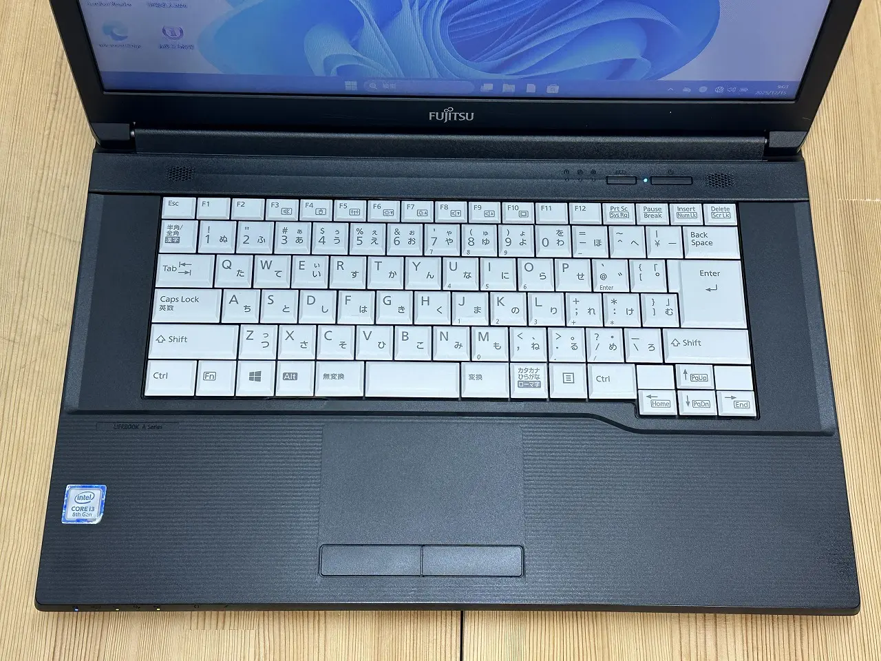 富士通 LIFEBOOK A579/A(Core i3 8145U 2.1GHz/8GB/SSD256GB)☆最低限