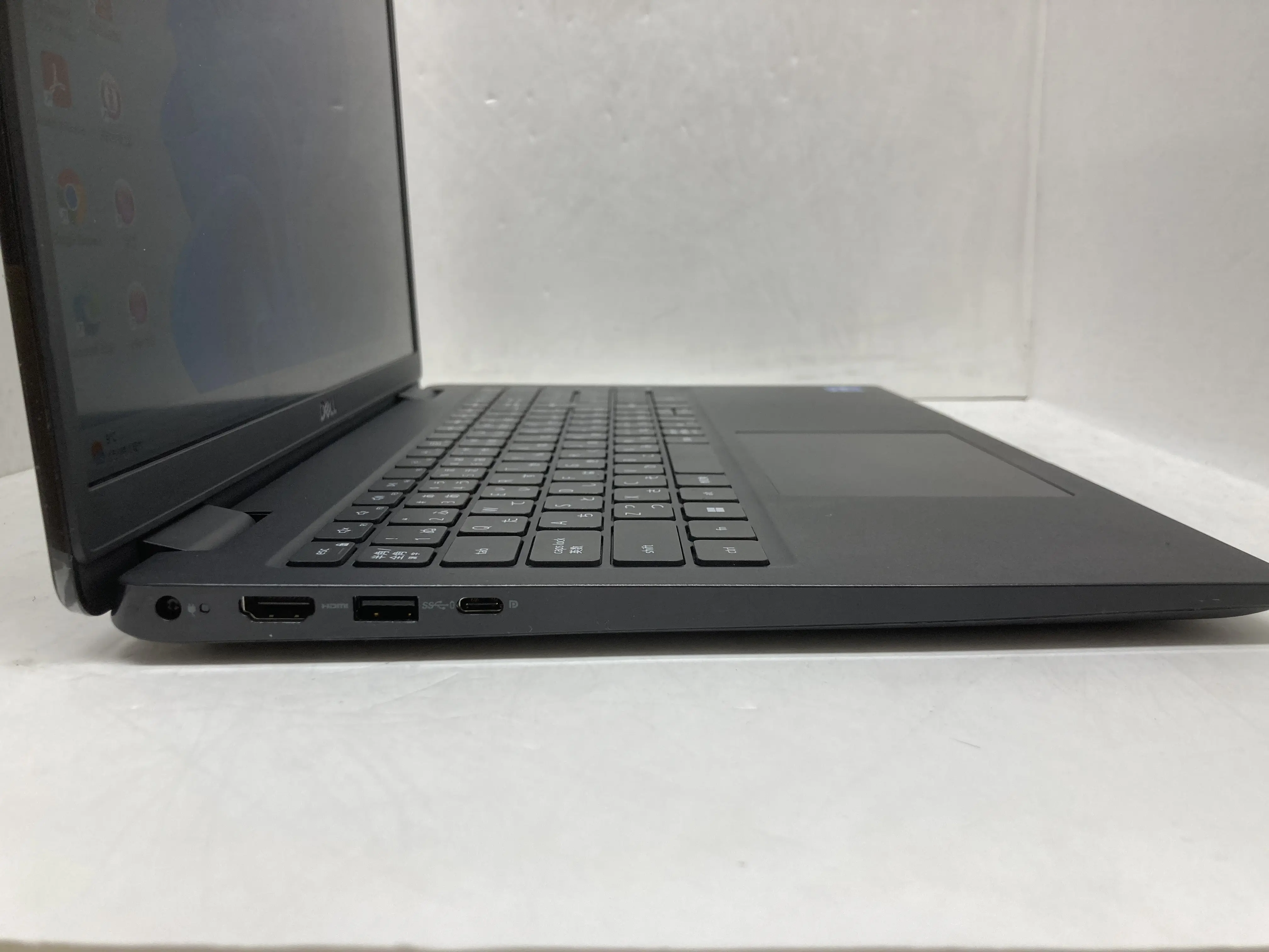 Latitude 3520(CPU： Core i5 1135G7 2.4GHz/メモリ：16GB/SSD：256GB)