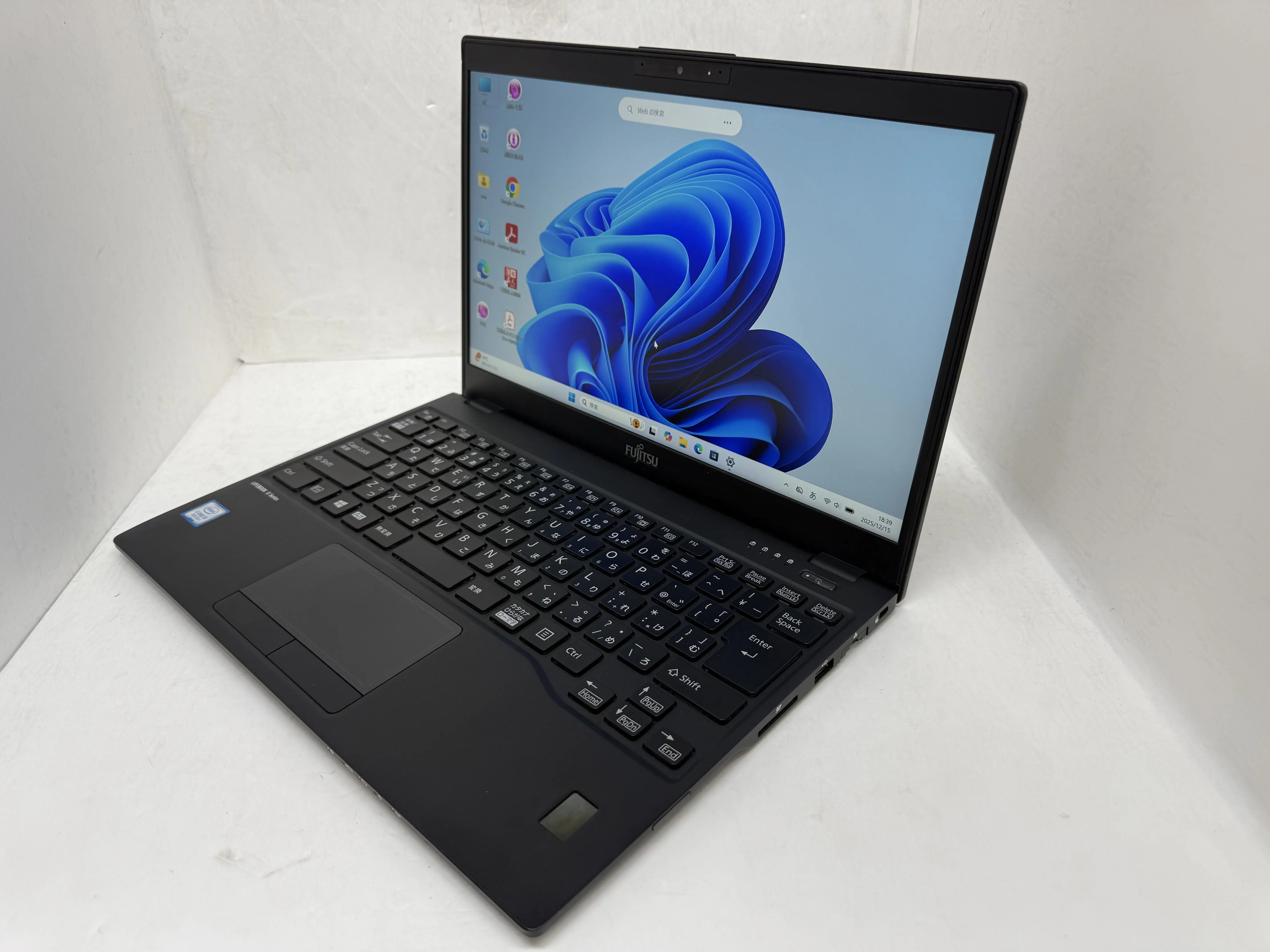 FUJITSU LIFEBOOK U939/B（第8世代Corei5）