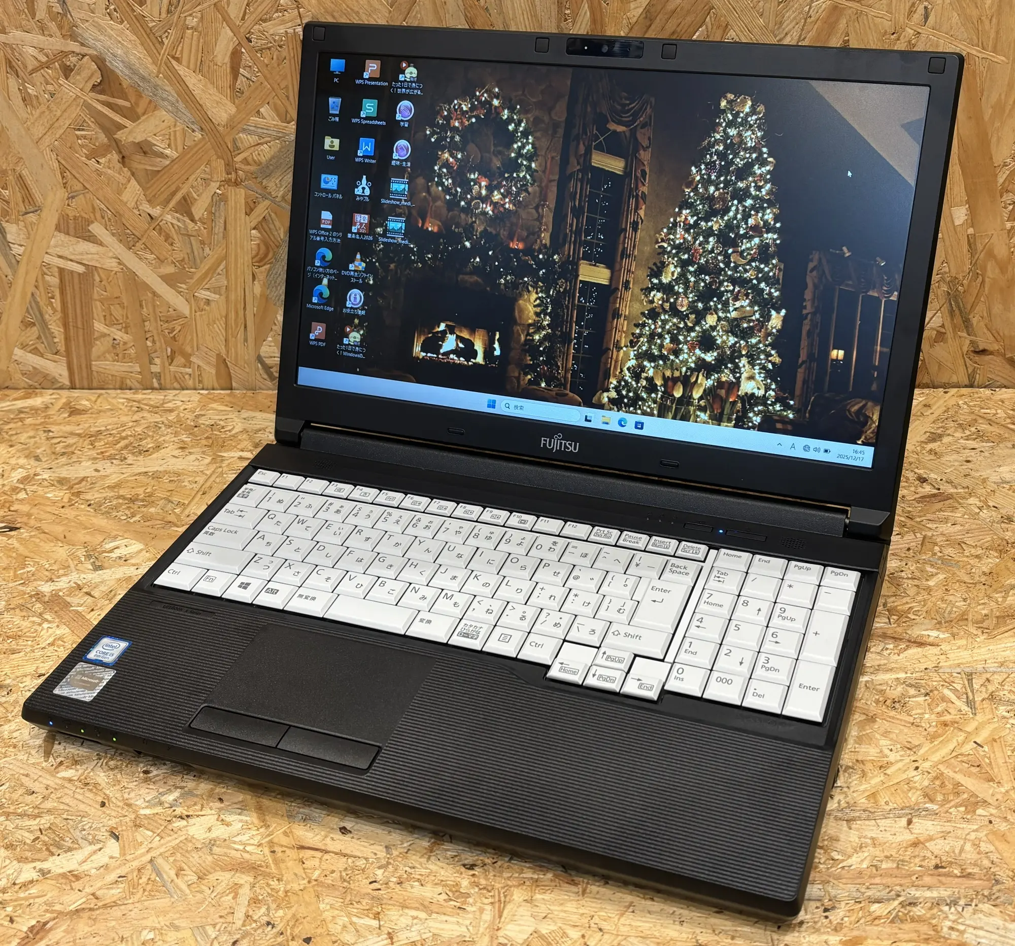 富士通 LIFEBOOK A748/S（第8世代CPU）