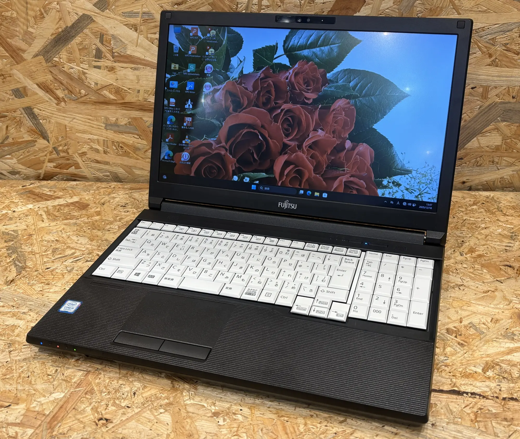 富士通 LIFEBOOK A579/A（第8世代CPU）