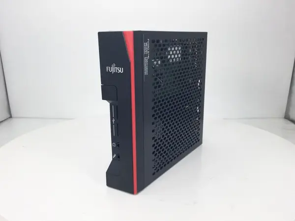 富士通 FUTRO S740（第9世代CPU）
