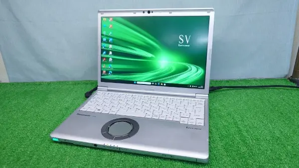 Panasonic Let's note CF-SV8