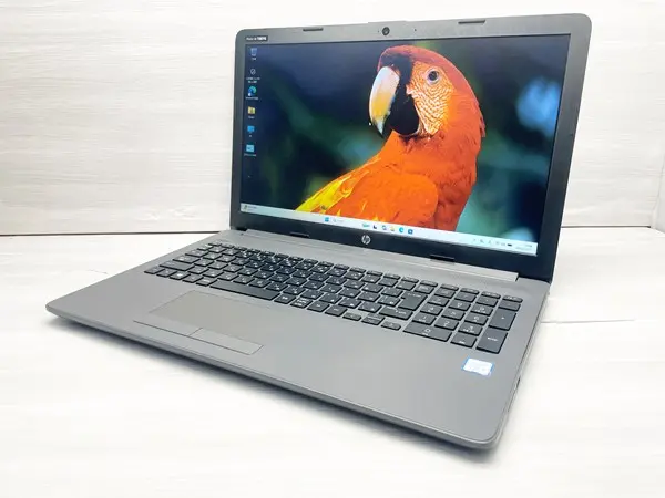 HP 250 G7(CPU： Core i5 8265U 1.6GHz/メモリ：8GB/新品SSD：256GB