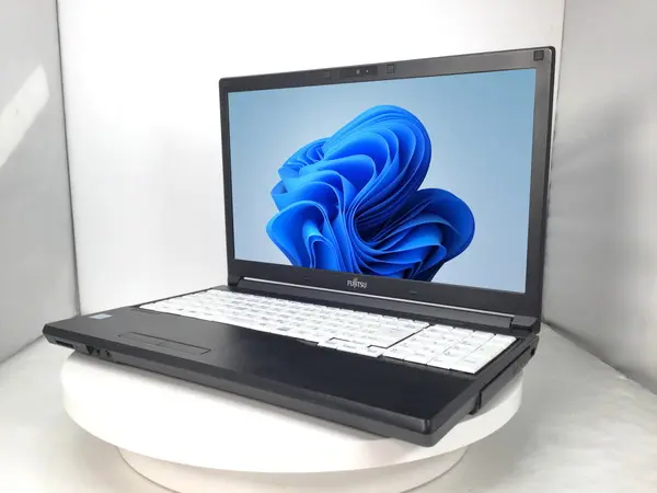 富士通 LIFEBOOK A748/S（第8世代CPU）