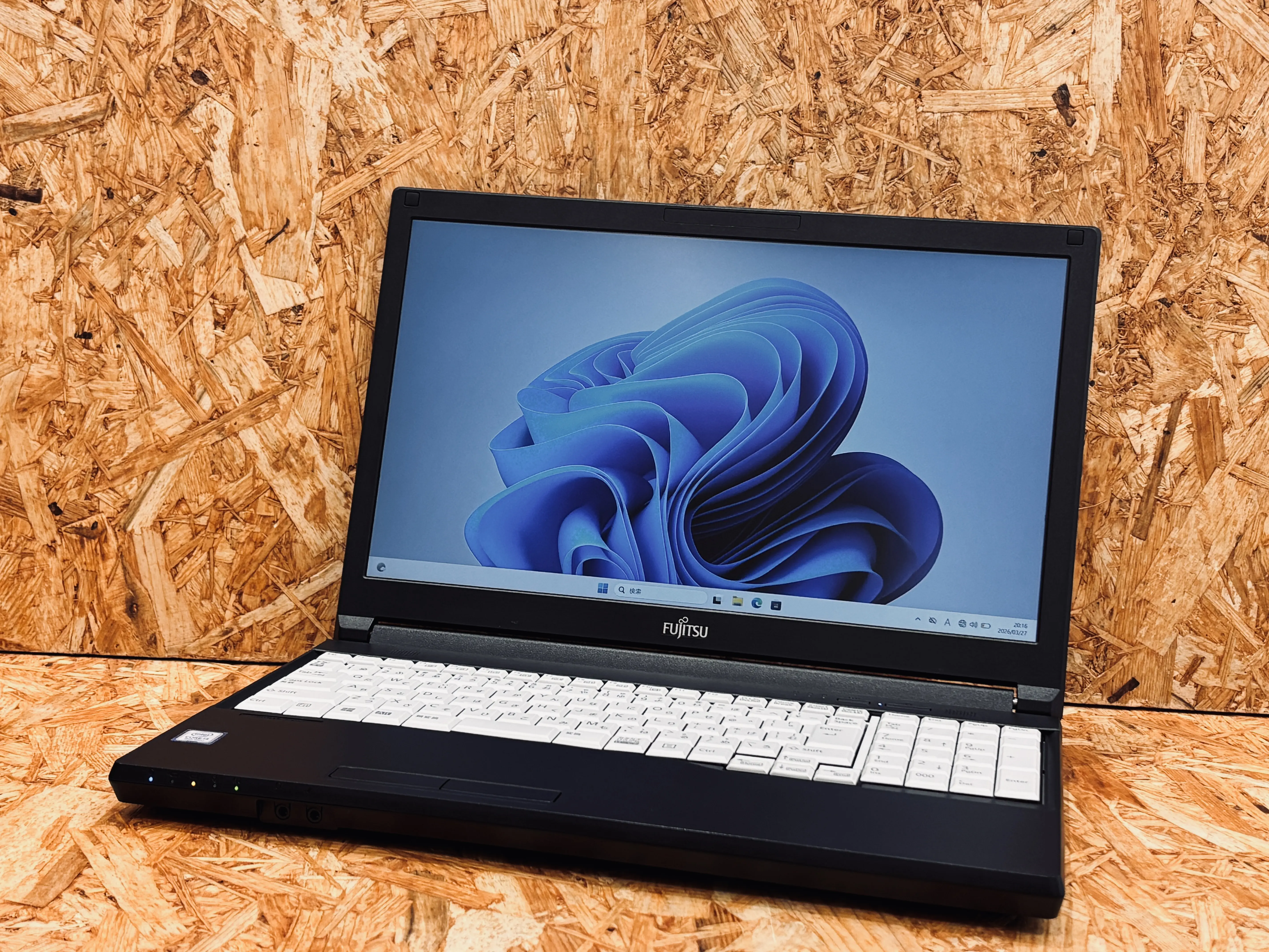 LIFEBOOK A579/C（第8世代Intel CPU）