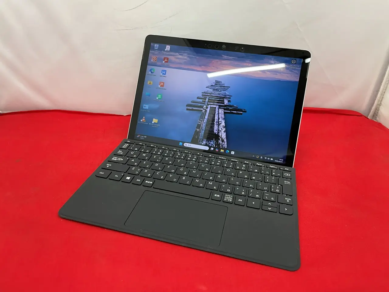 Microsoft Surface GO2（第8世代CPU）