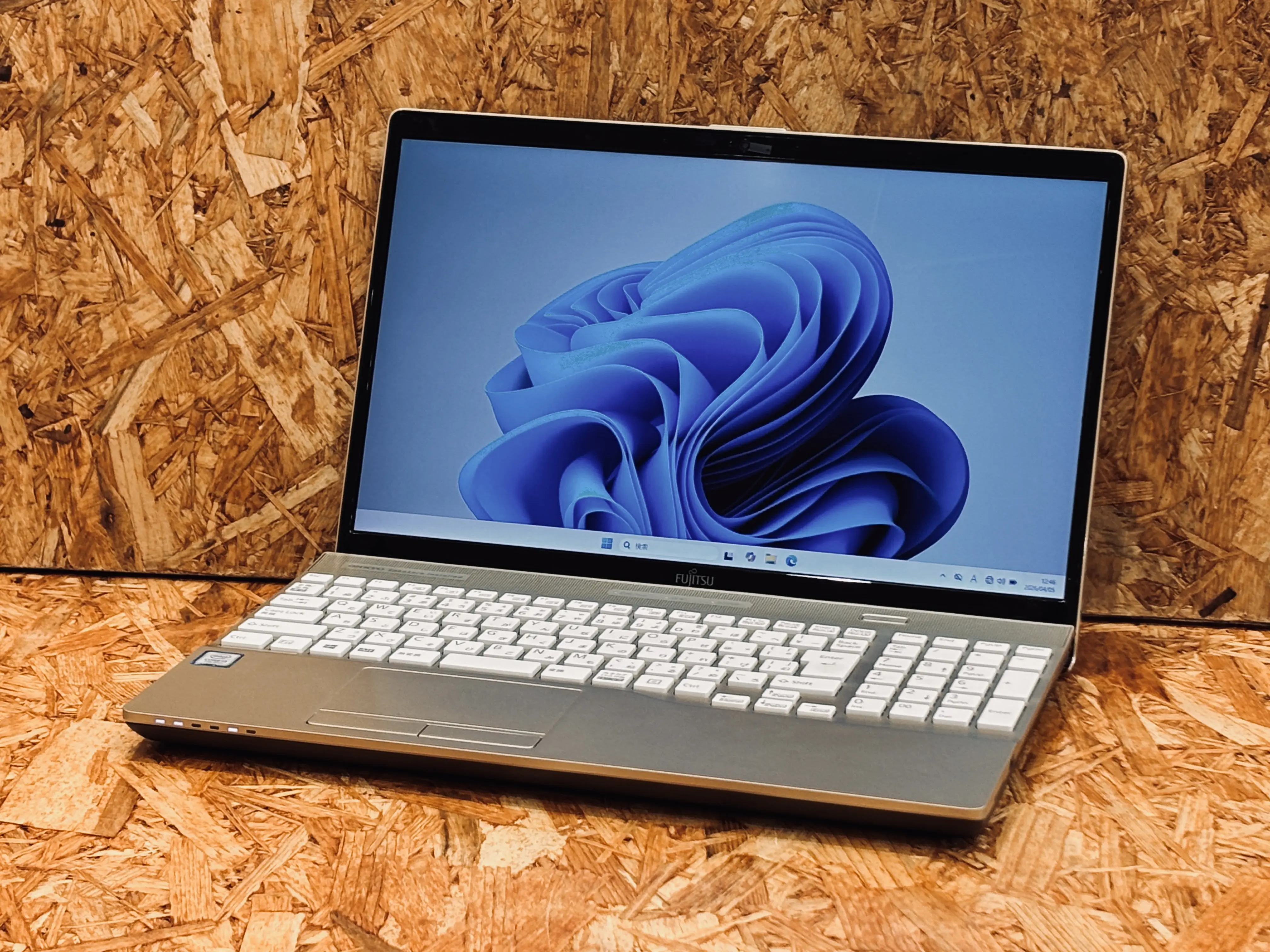 富士通 LIFEBOOK AH45/B3 (第7世代CPU)