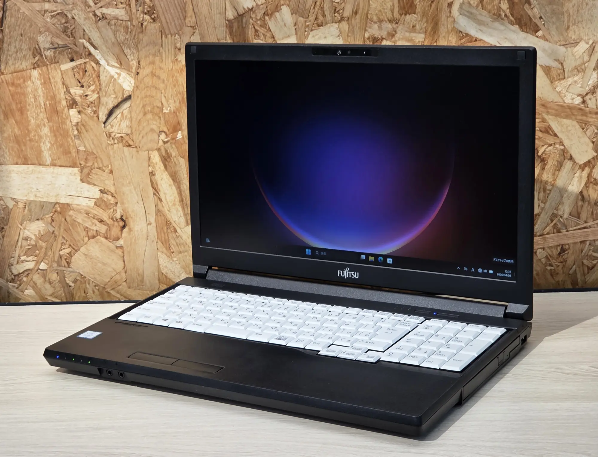 富士通 LIFEBOOK A579/B（第8世代 Corei5）
