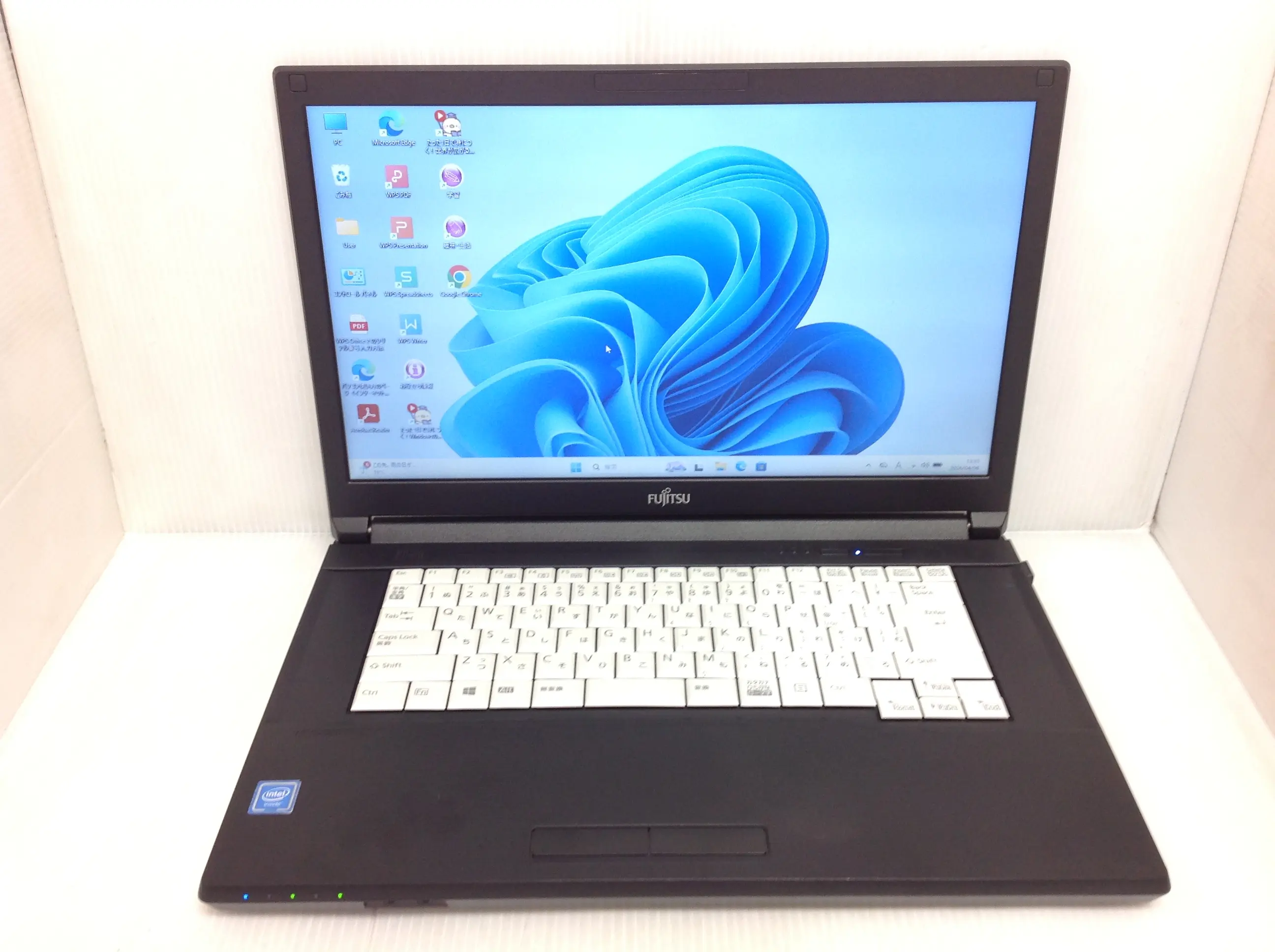 富士通 LIFEBOOK A579/B (第8世代CPU) Win11Pro・SSDモデル