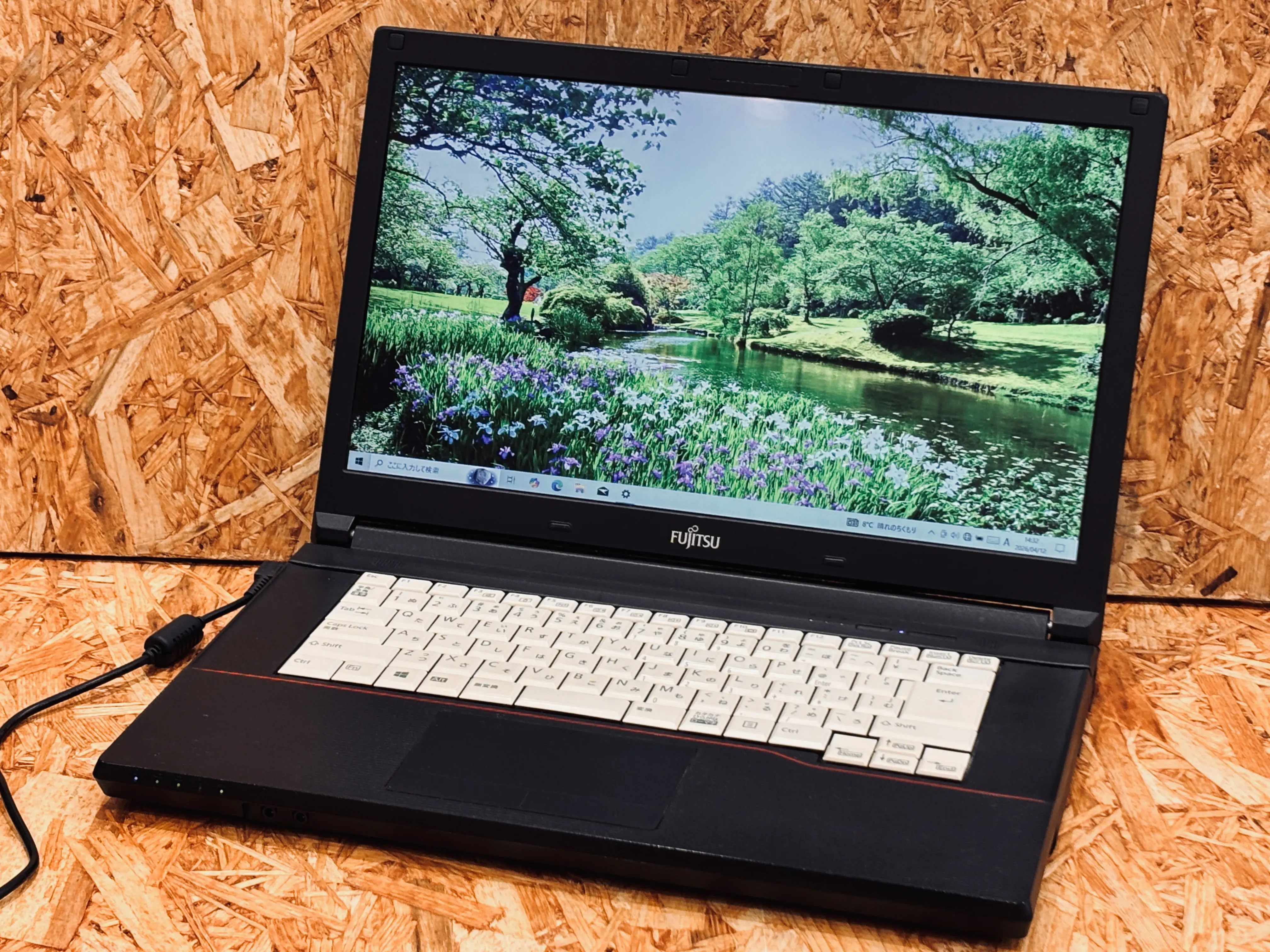 富士通 LIFEBOOK A744/M（第4世代CPU）