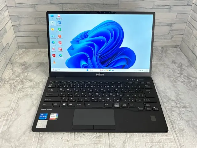 富士通　LIFEBOOK U9311/F（第11世代）( Corei5-1145G7 2.6GHz / 8GB / SSD256GB )