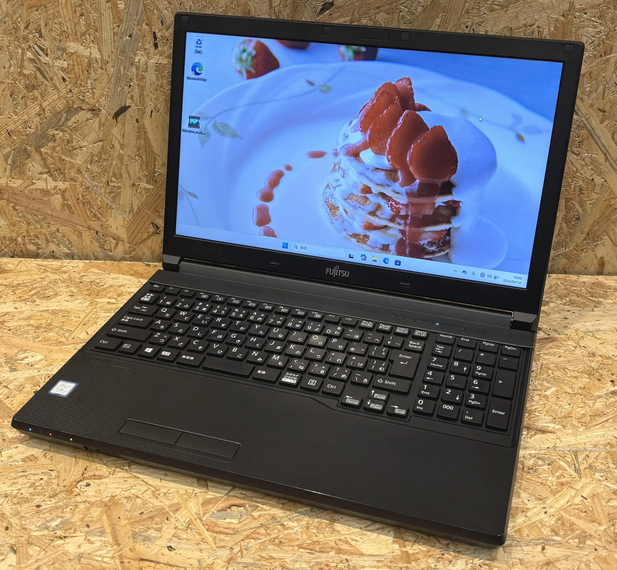 富士通 LIFEBOOK A577/VW(第7世代)