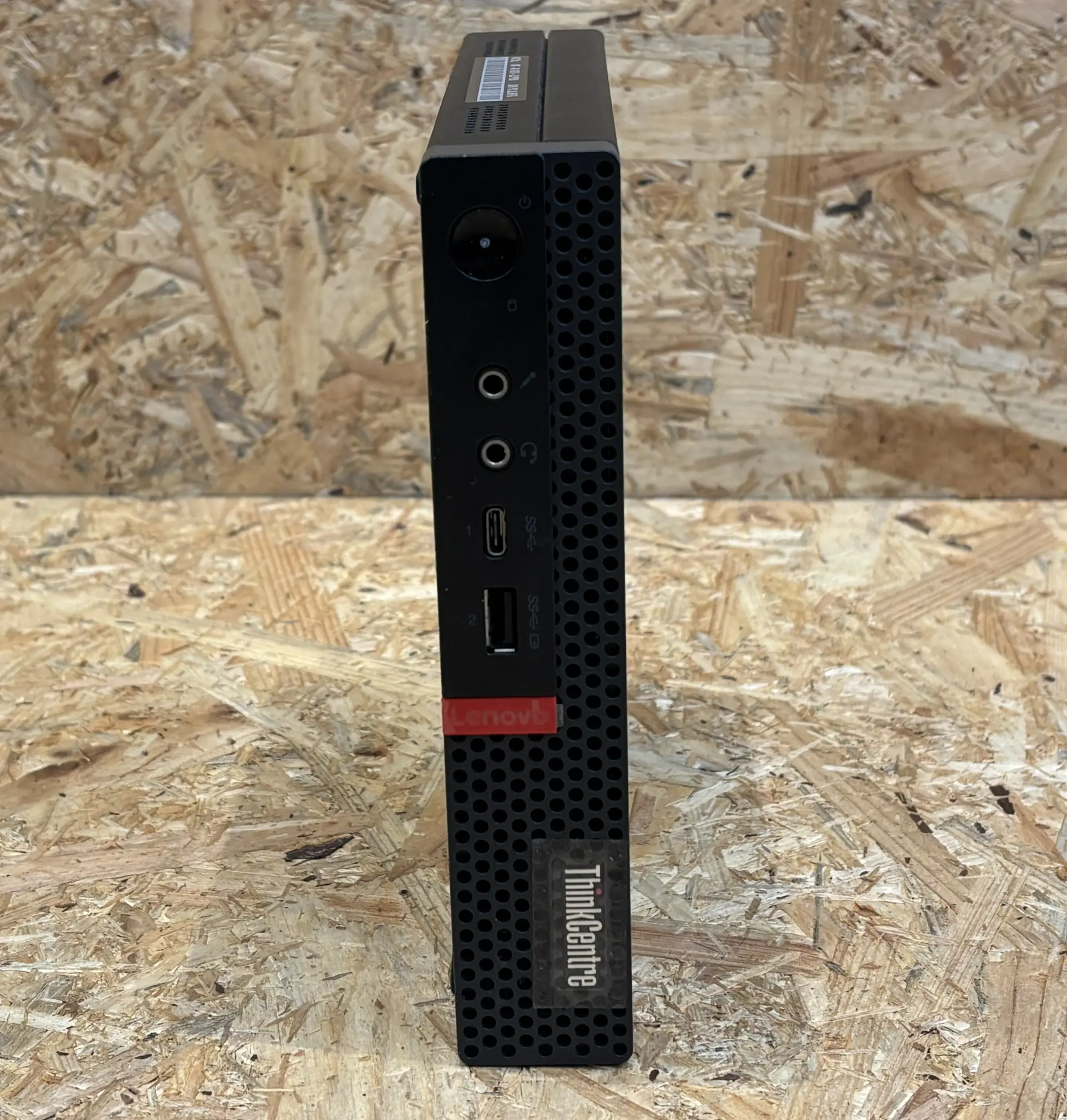 Lenovo ThinkCentre M720Q（第9世代CPU）