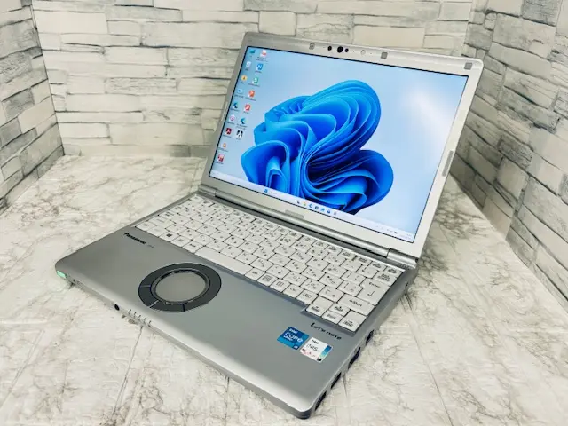 Panasonic Let'snote CF-SV1（第11世代）