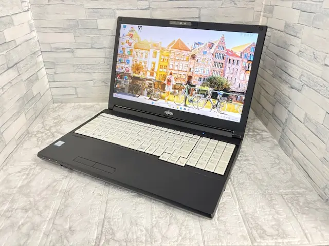 富士通 LIFEBOOK A579/A（第8世代）